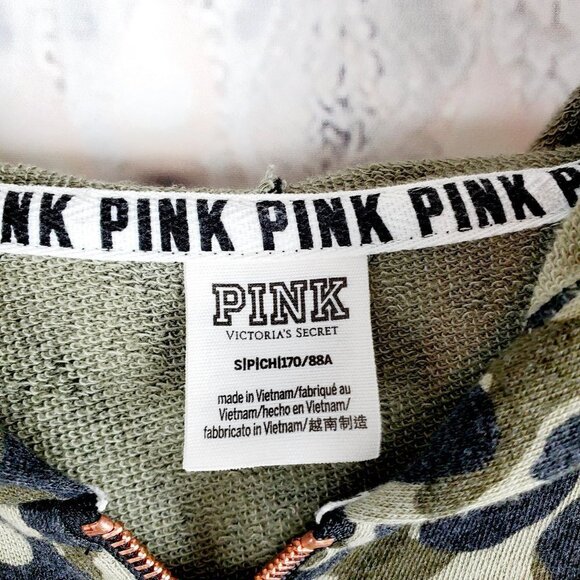 Victoria's Secret PINK‎ CAMO Hoodie Zip Up Jacket - Picture 3 of 5